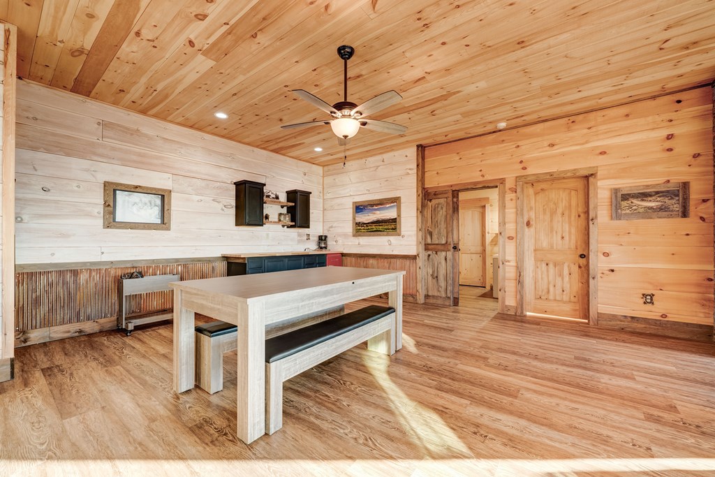 626 Rustic Barn Trail Property Photo 38