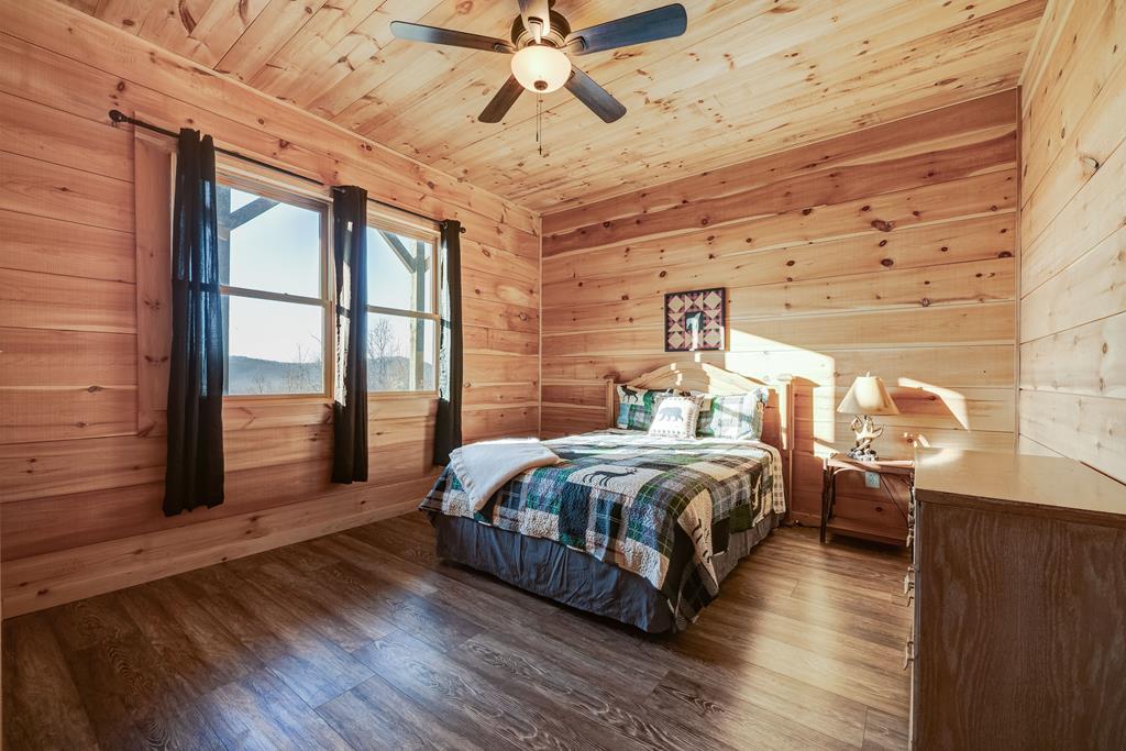 626 Rustic Barn Trail Property Photo 39