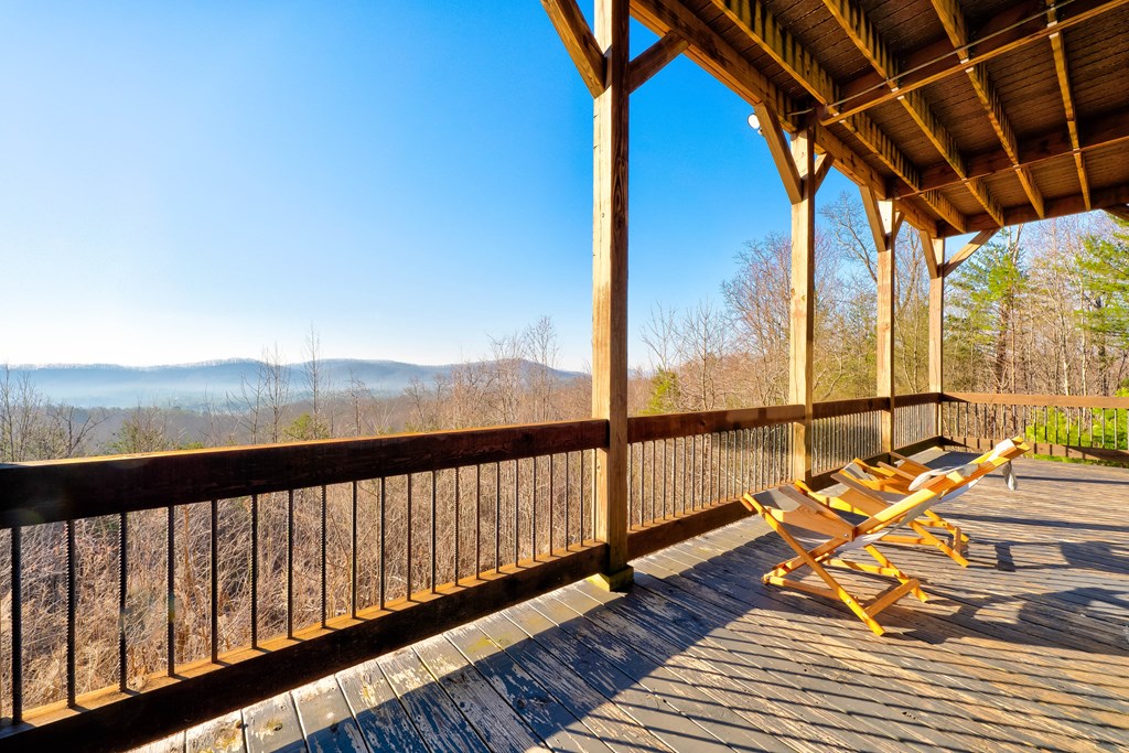 626 Rustic Barn Trail Property Photo 44