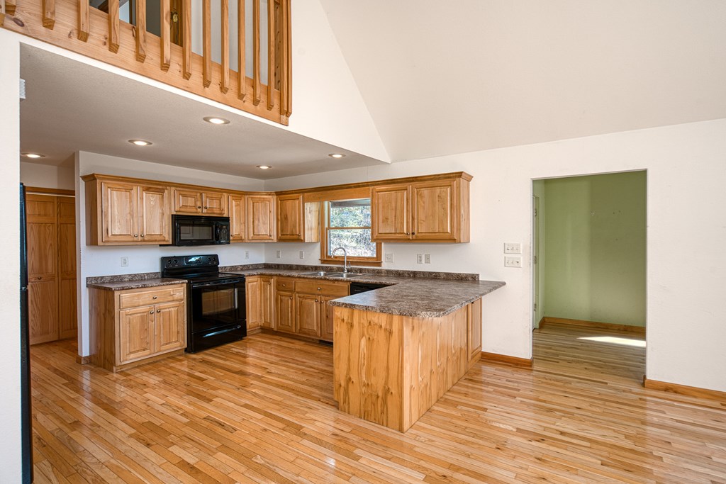 221 Country Mountain Rdg Property Photo 6