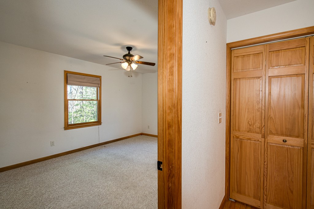 221 Country Mountain Rdg Property Photo 11