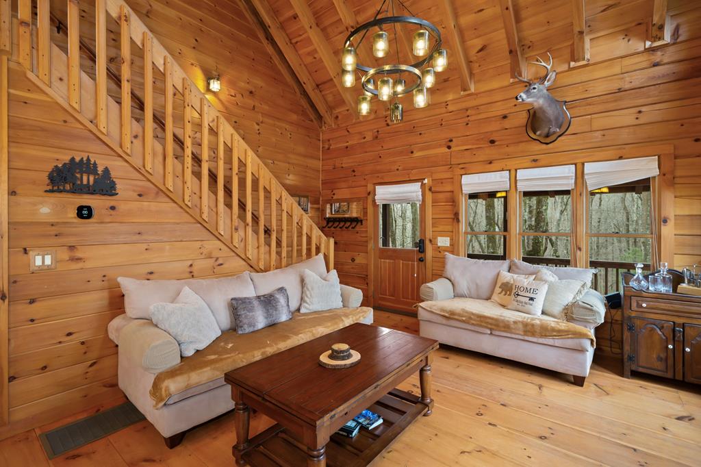541 Little Bushy Head Road Property Photo 3