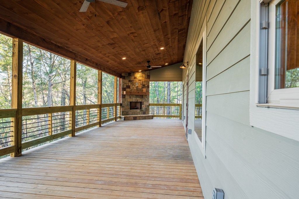 314 Lakeview Lane Property Photo 44