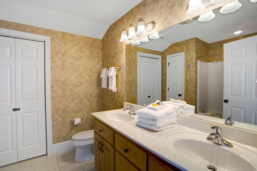 1725 Watercrest Way D Property Photo 18