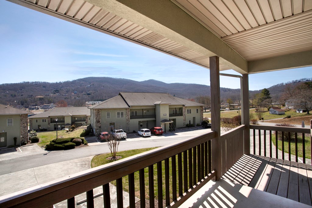 1725 Watercrest Way D Property Photo 32