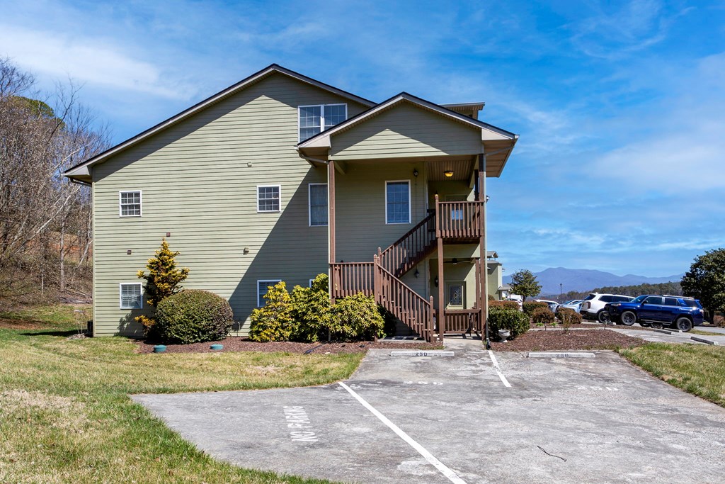 1725 Watercrest Way D Property Photo 47