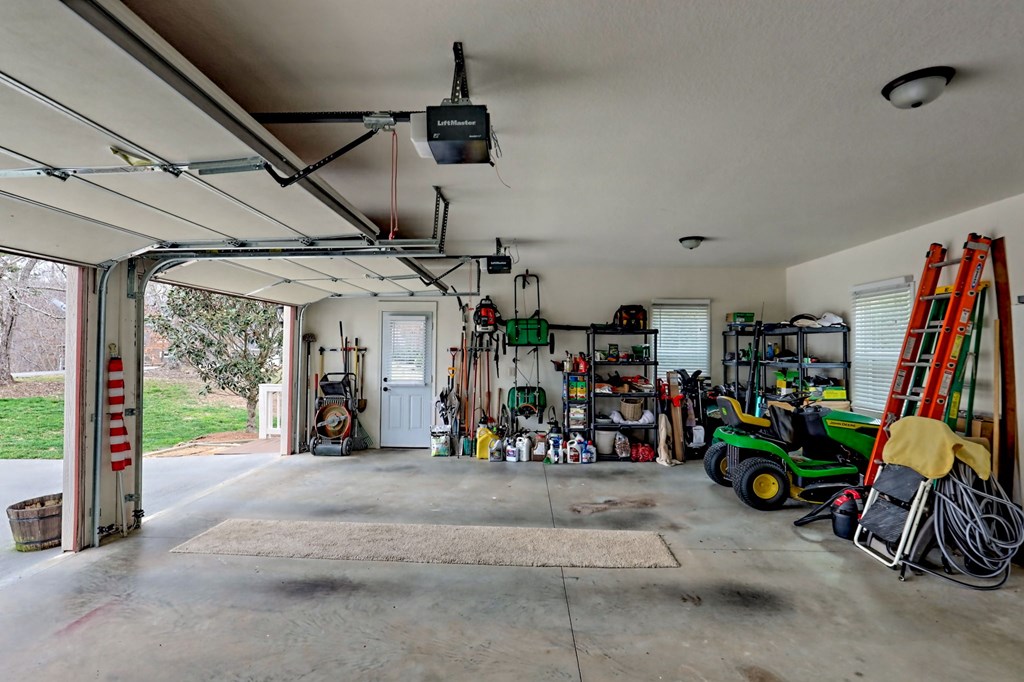 183 White Meadows Drive Property Photo 36