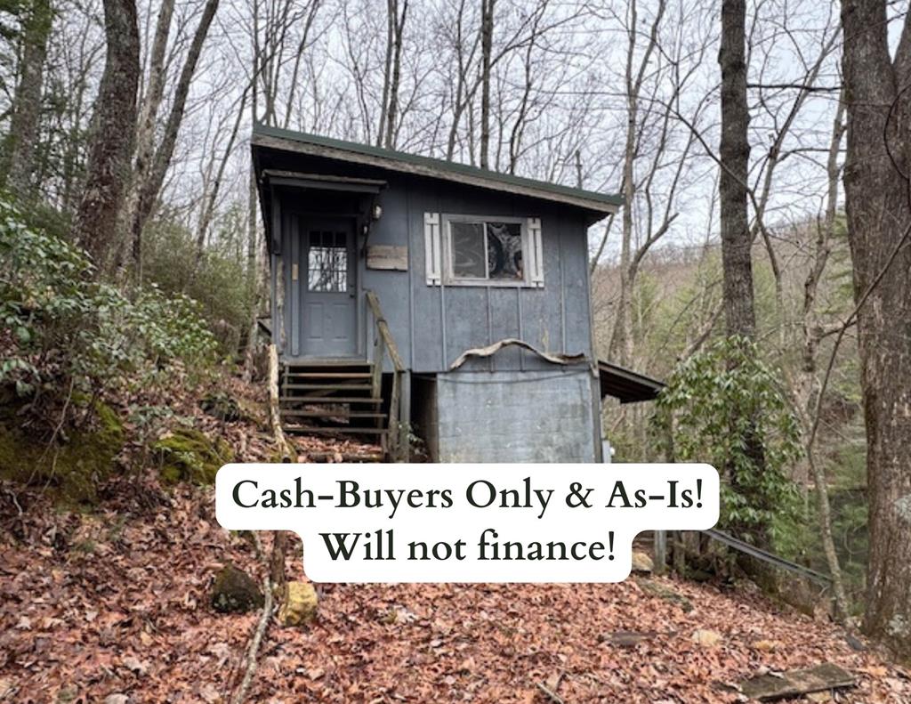 31 Pond Lane Property Photo