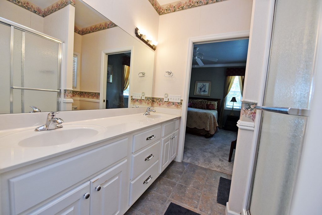 128 Oak Lane Property Photo 30