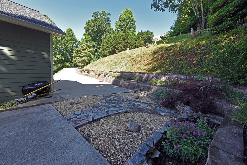 128 Oak Lane Property Photo 49