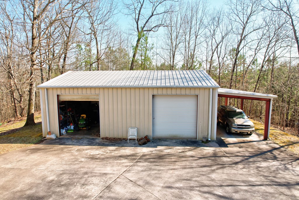 1676 Shoal Creek Road Property Photo 3
