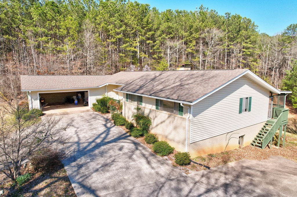 1676 Shoal Creek Road Property Photo 4