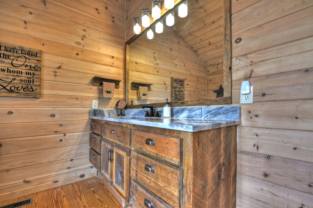 65 Weoka Court Property Photo 21