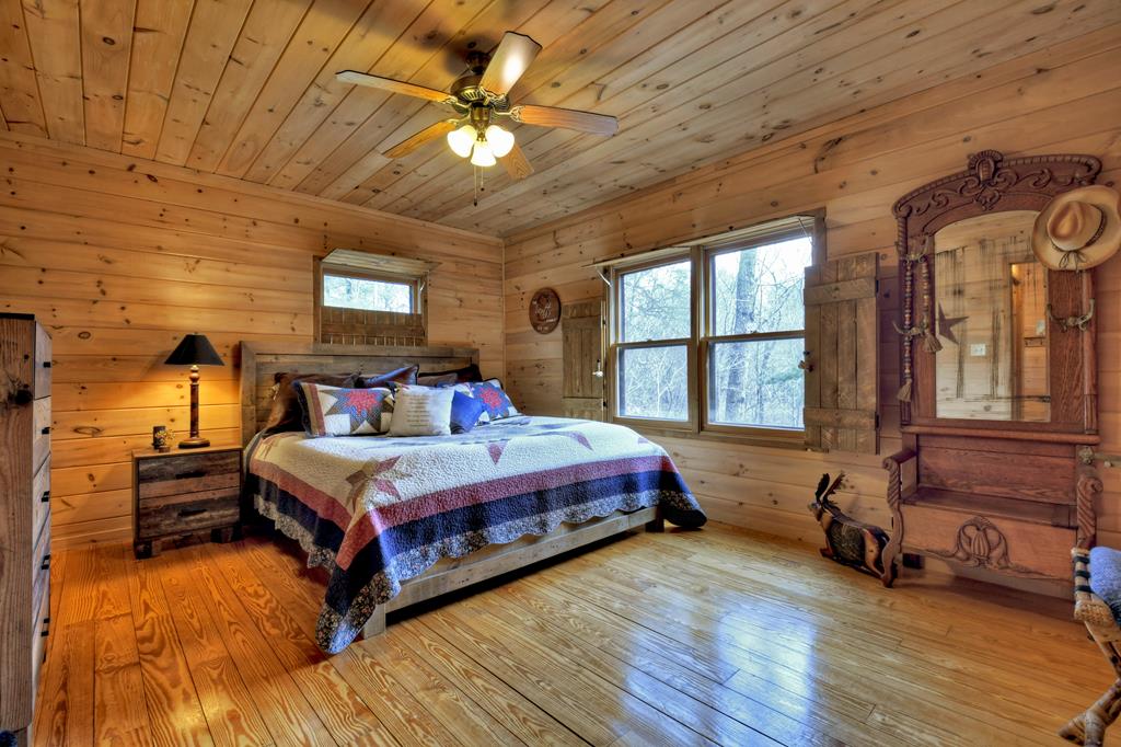 65 Weoka Court Property Photo 25