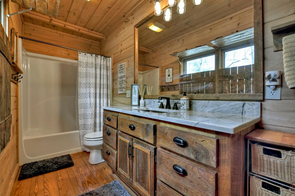 65 Weoka Court Property Photo 28