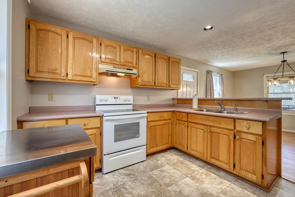 7 Cornflower Road Property Photo 5
