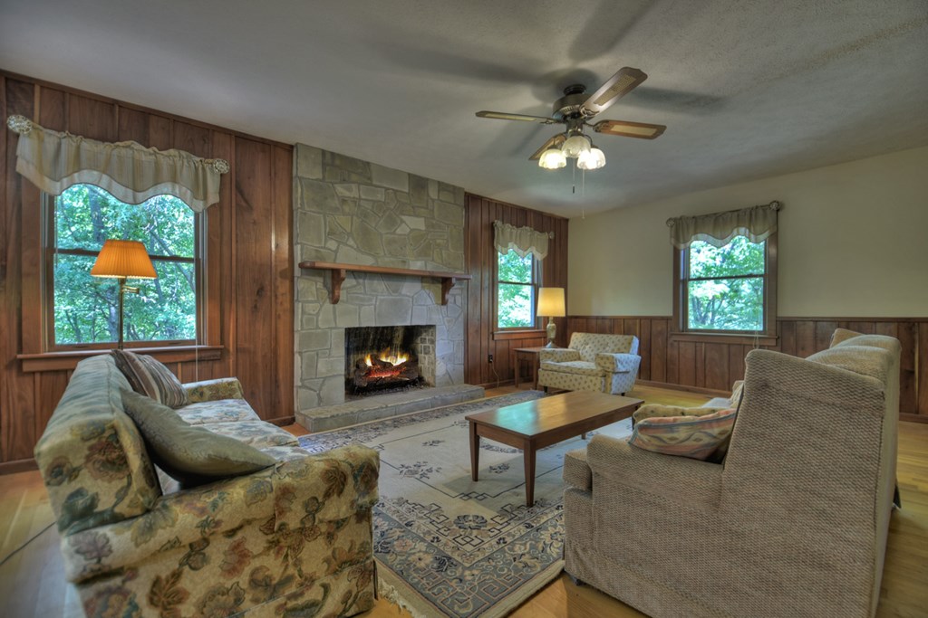 14576 Morganton Hwy Property Photo 3