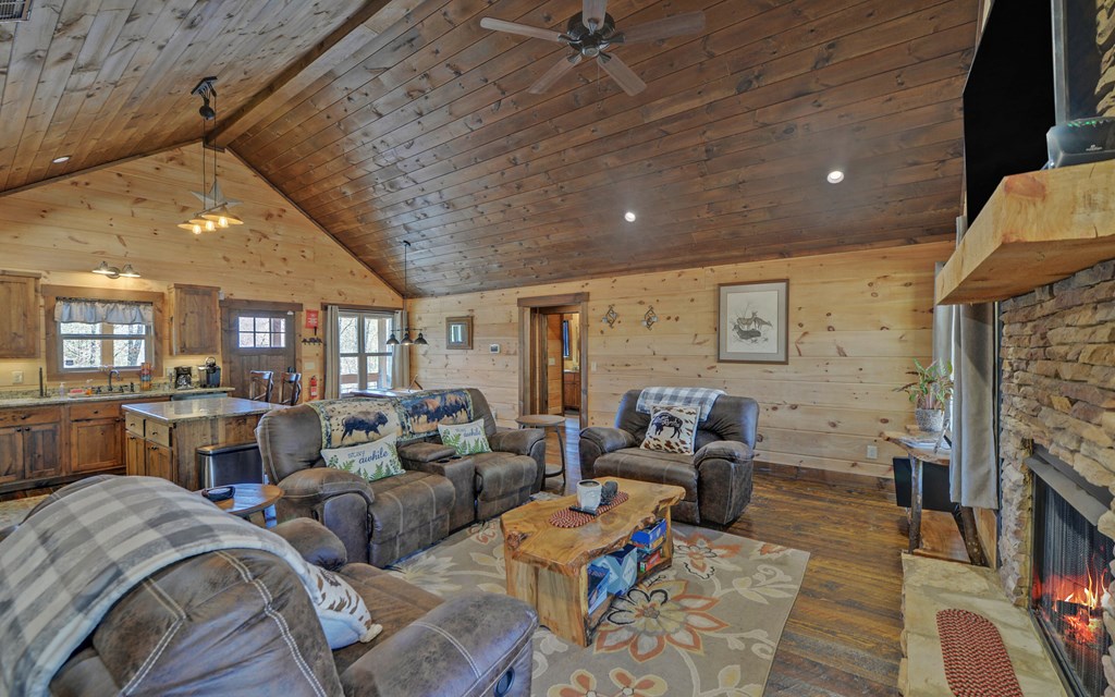 113 Hideaway Trail Property Photo 11