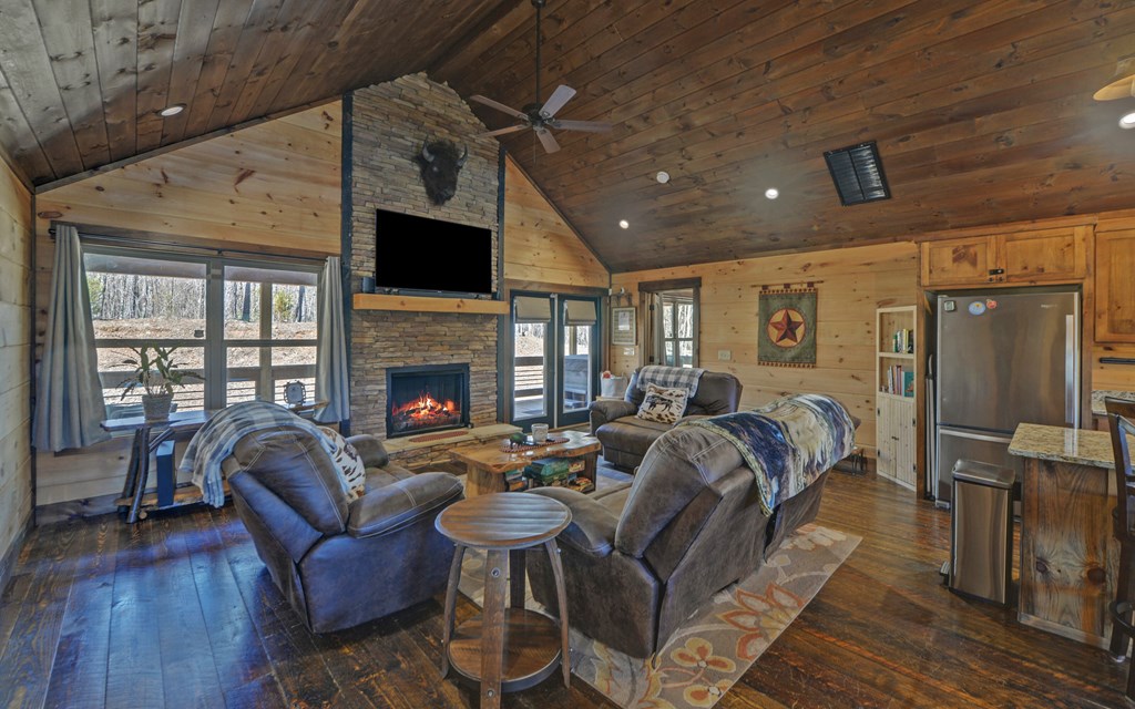 113 Hideaway Trail Property Photo 12