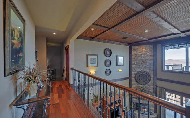 464 Sunset Drive Property Photo 10