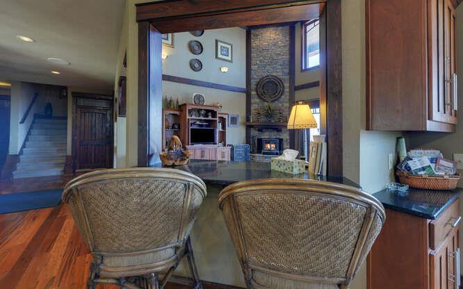 464 Sunset Drive Property Photo 14