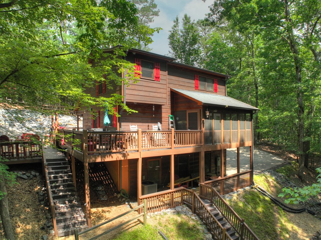 1301 Newport Drive Property Photo 11