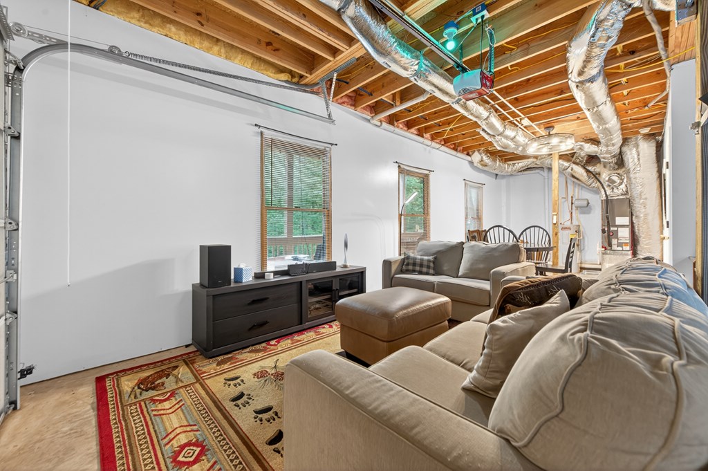 1301 Newport Drive Property Photo 18