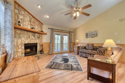8055 Martins Creek Road Property Photo 5