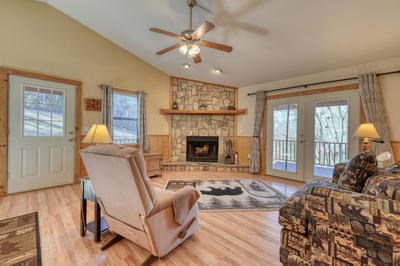 8055 Martins Creek Road Property Photo 7