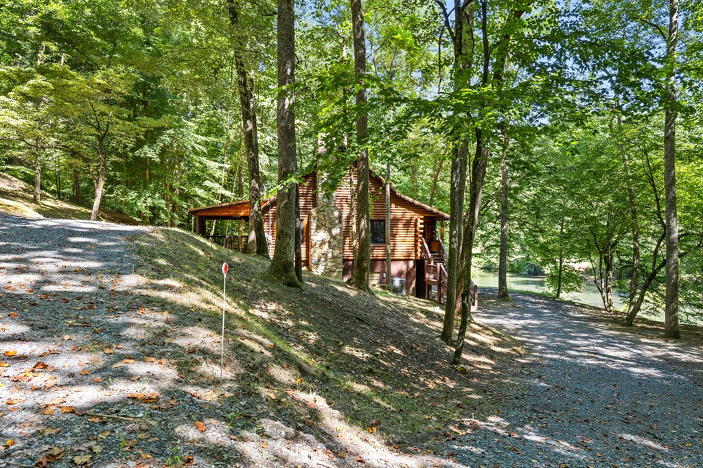 353 Cherokee Trail Property Photo 32