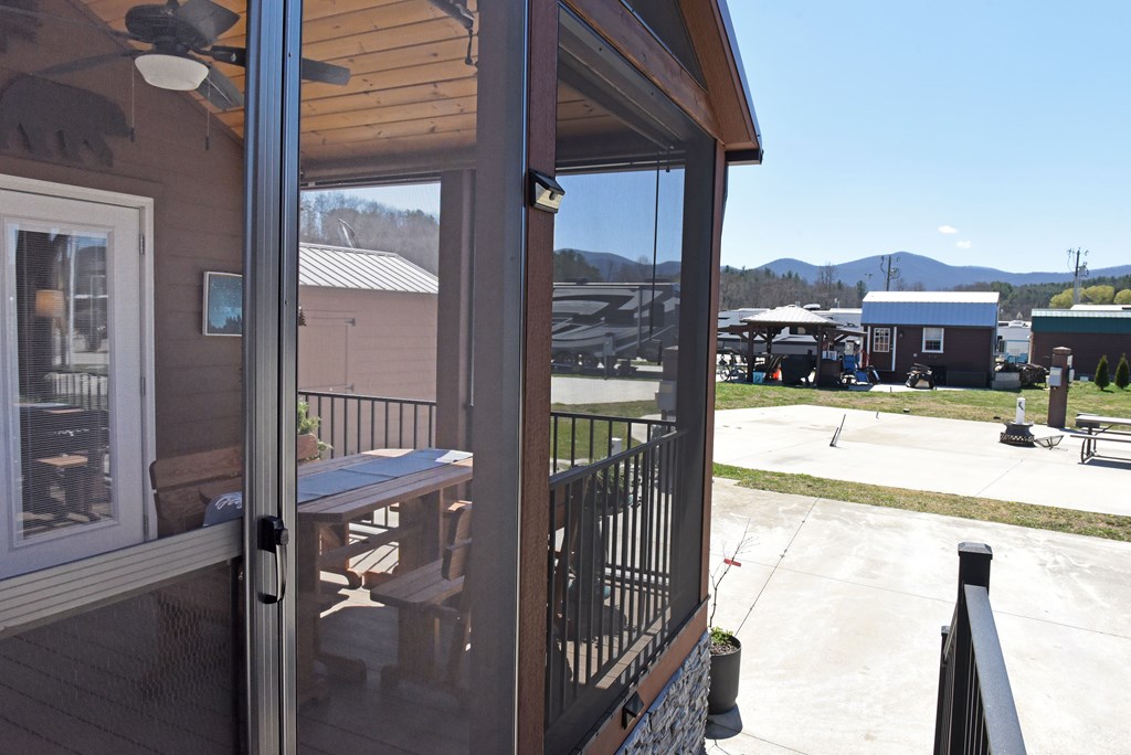 89 Foggy Mountain Road Property Photo 10