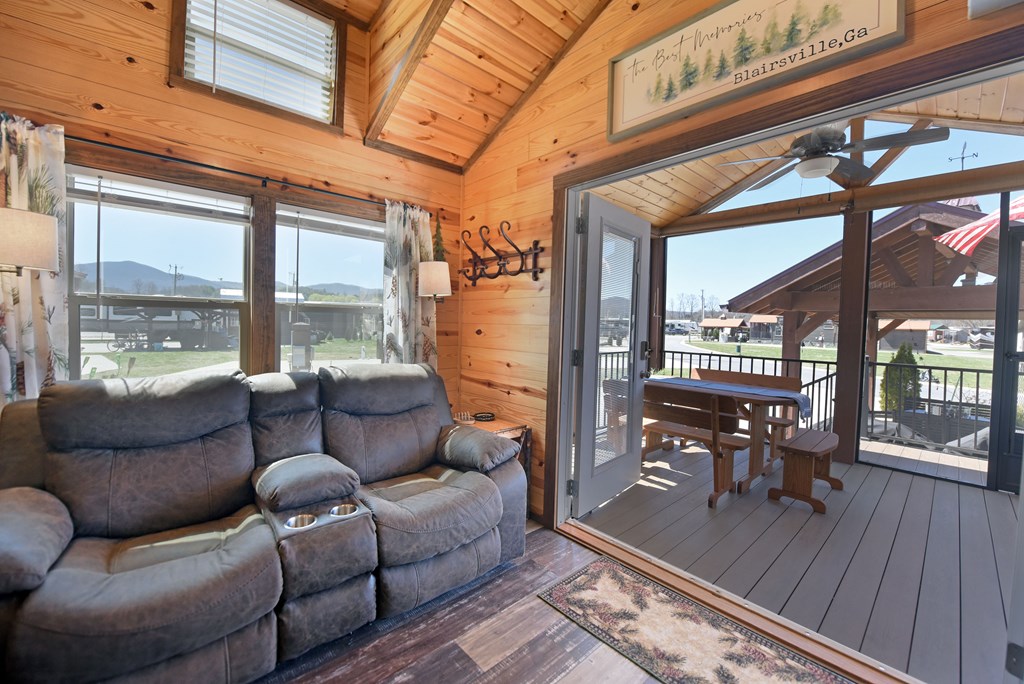 89 Foggy Mountain Road Property Photo 12