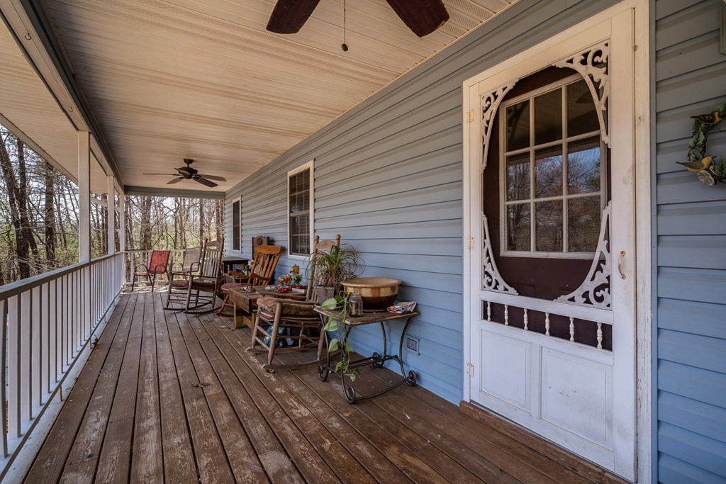 50 Barker Lane Property Photo 4