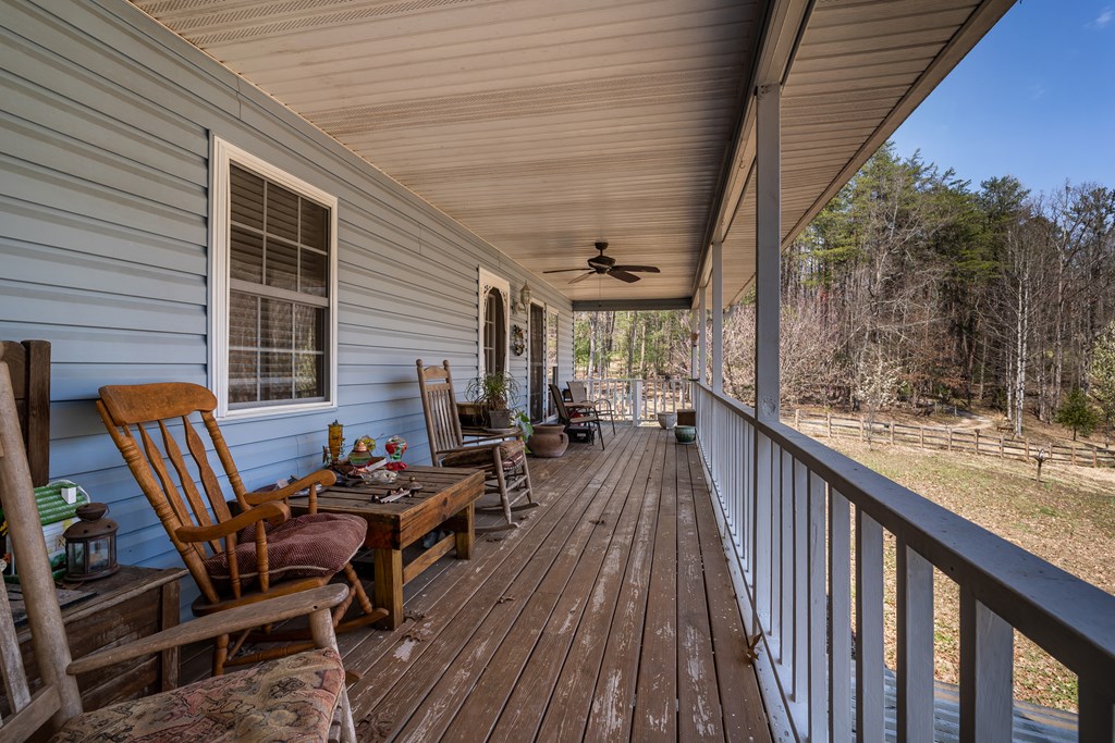 50 Barker Lane Property Photo 5