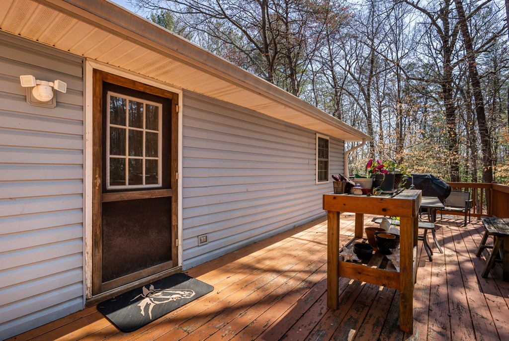 50 Barker Lane Property Photo 12