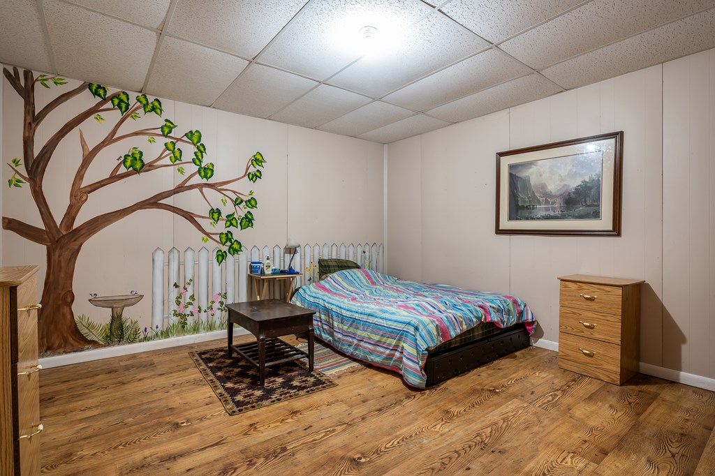 50 Barker Lane Property Photo 35