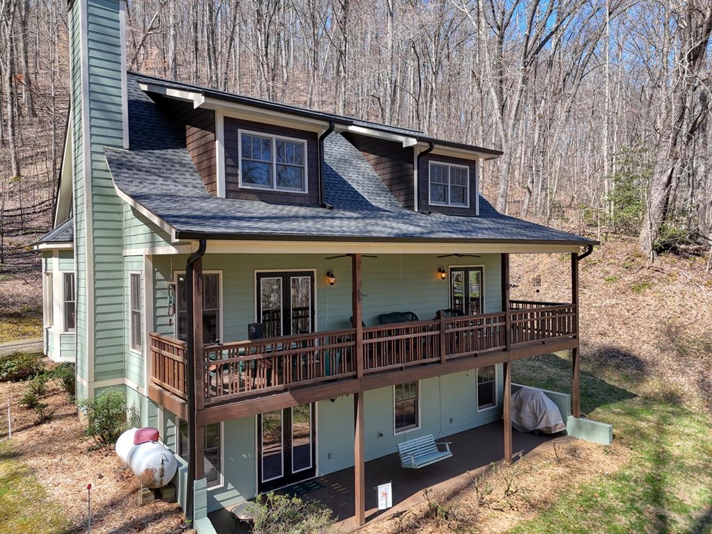 526 Garland Ridge Drive Property Photo 3