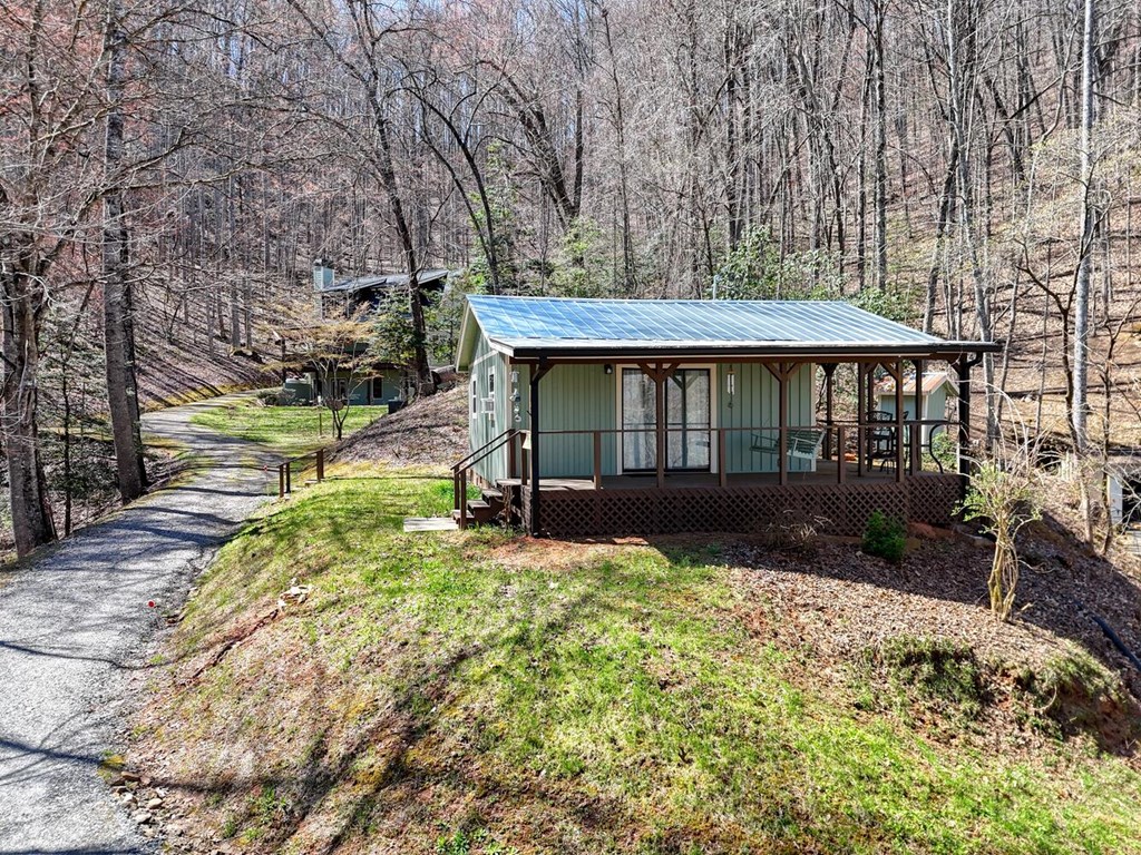 526 Garland Ridge Drive Property Photo 8
