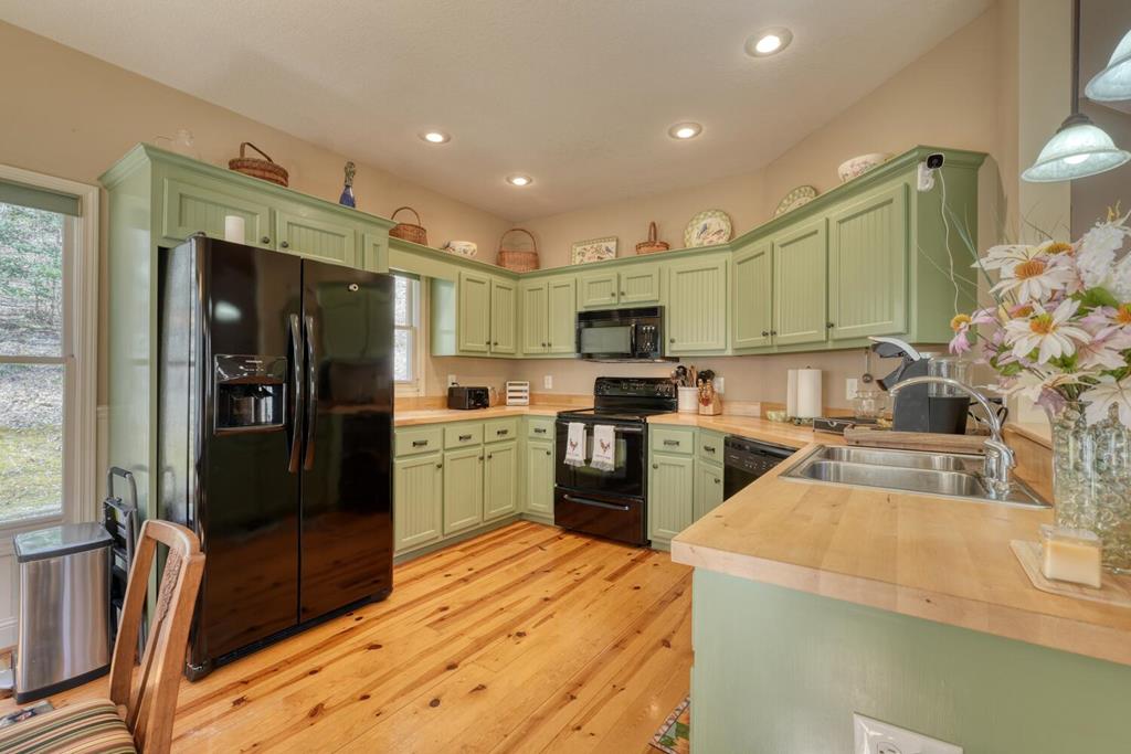 526 Garland Ridge Drive Property Photo 28