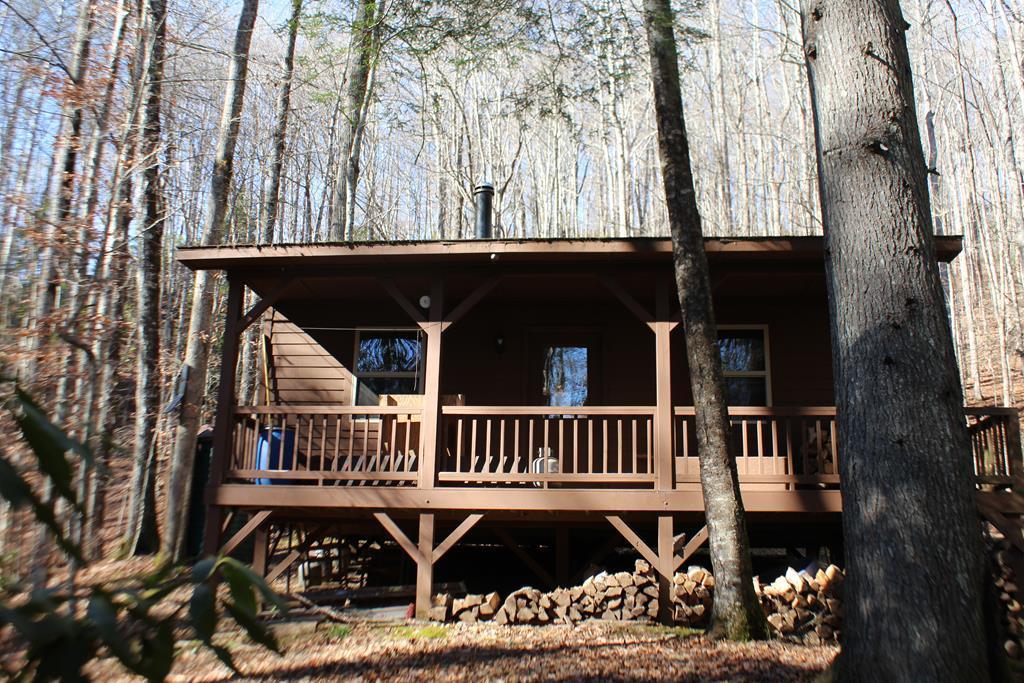 Tract B Highland Cove Property Photo 1