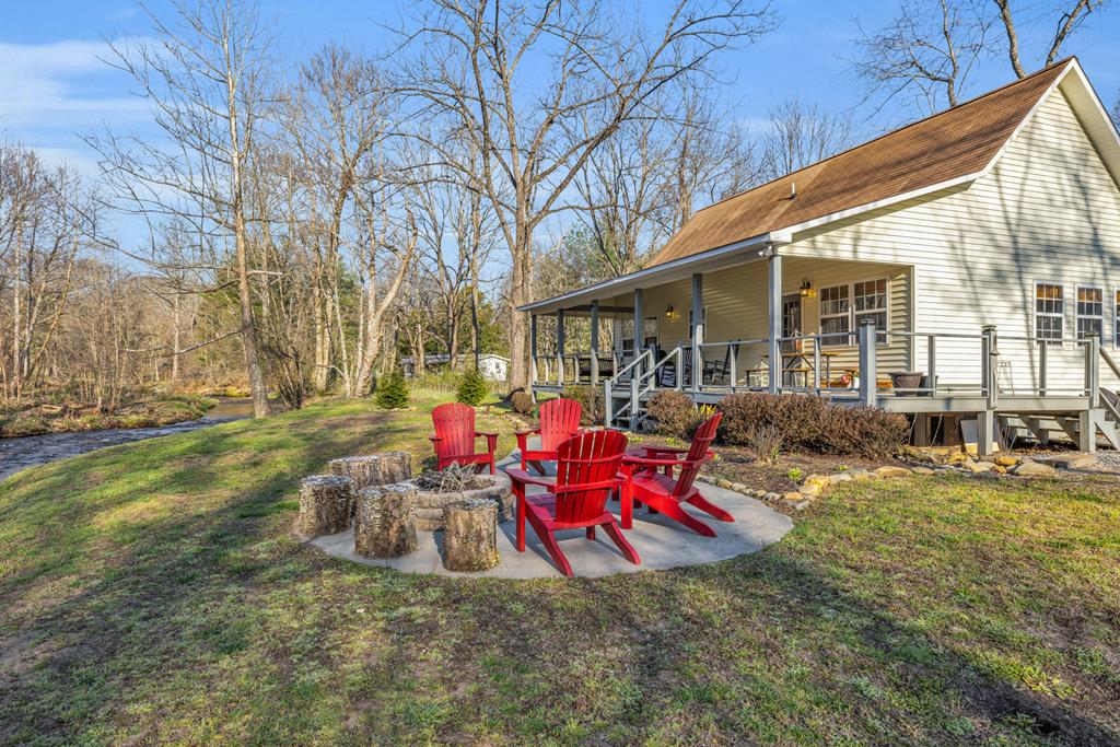 100 Tranquility Lane Property Photo