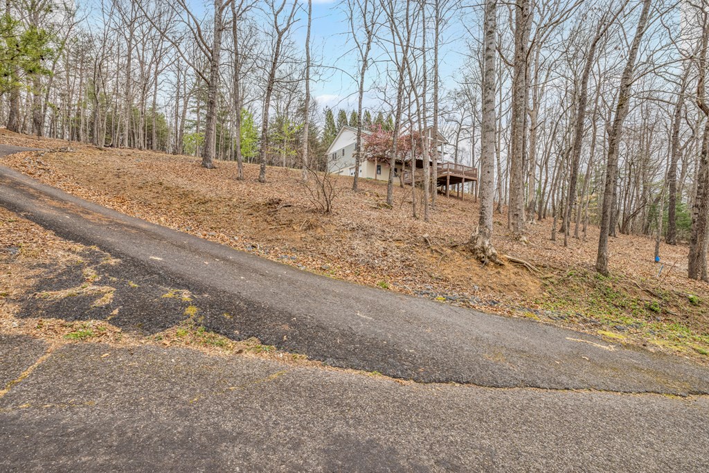 688 Mcridge Road Property Photo 2