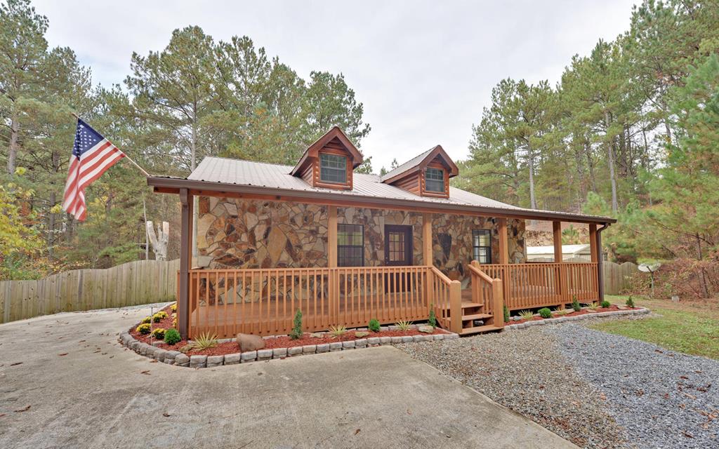 136 Pine View Lane Property Photo