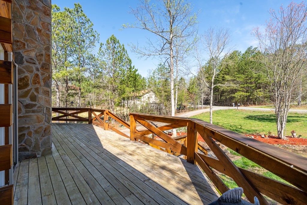 30 Bevan Lane E Property Photo 56