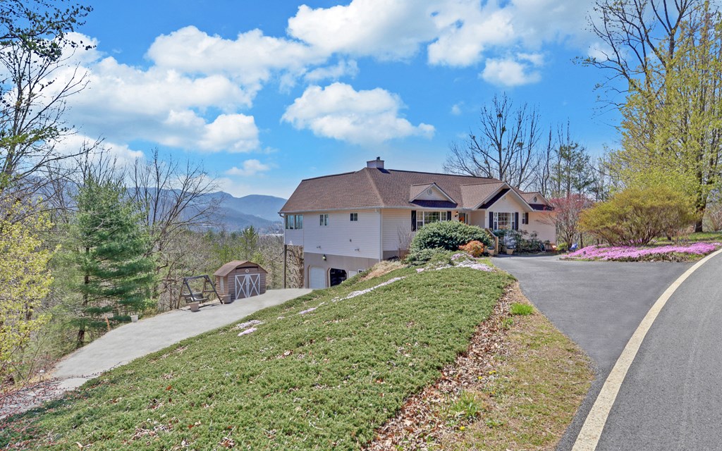 773 Crooked Creek Connector Property Photo 41