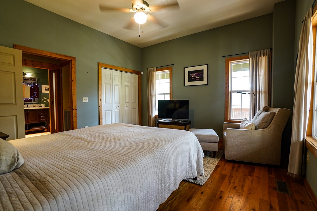 136 Honeybell Lane Property Photo 14