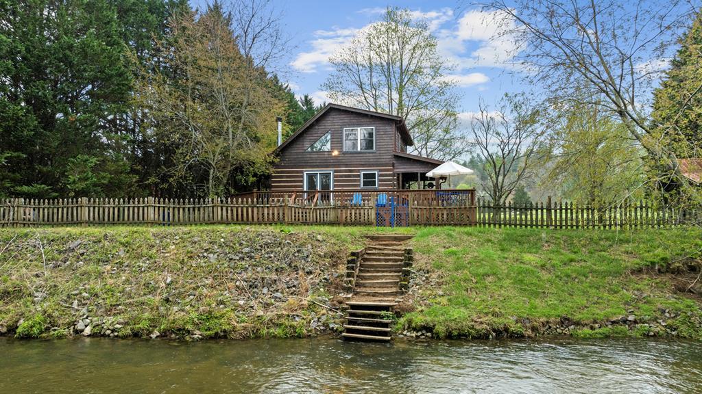 133 Hemlock Drive Property Photo