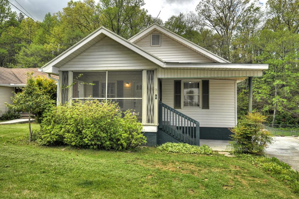 26 Hillcrest Drive Property Photo 1