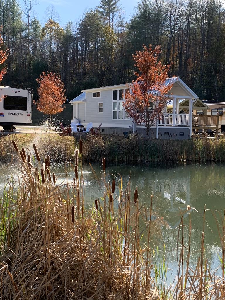 8 Mountain Meadows Drive Property Photo