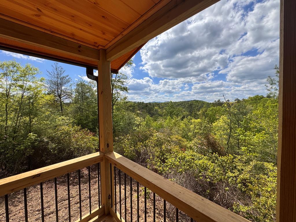 52 Crimson Oak Ridge Property Photo